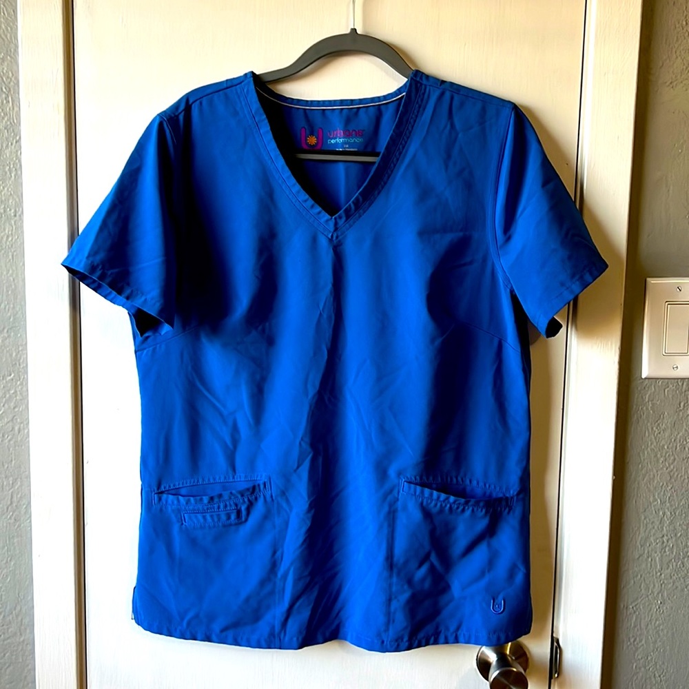 Scrub top